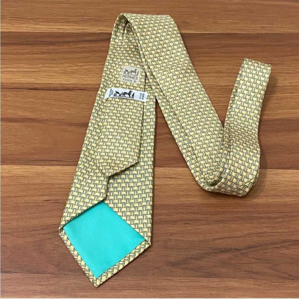 Hermes Woven Pattern Men's Tie in Gold and Teal - Picture 5 of 8